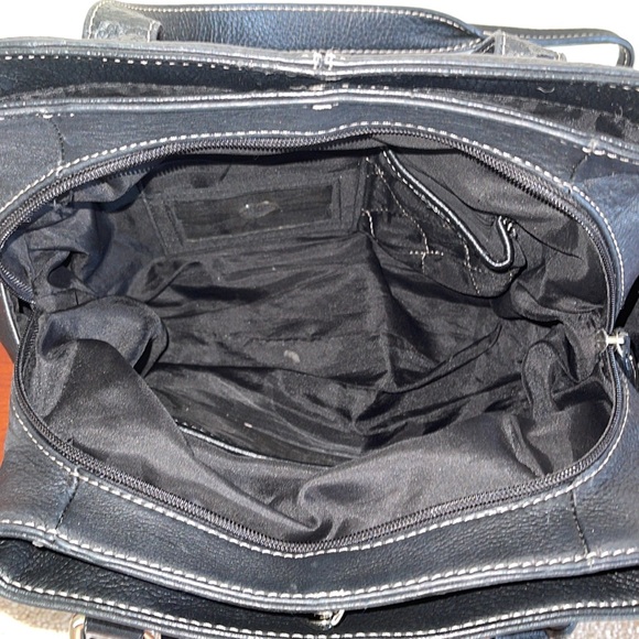 Giani Bernini Black Shoulder Purse! - Picture 13 of 13